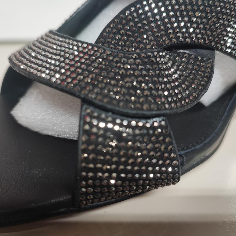 D-KATY 232 - BLACK