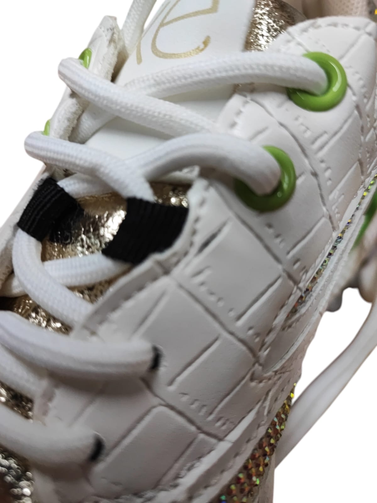D-D190608-17 WHITE/GOLD (2)