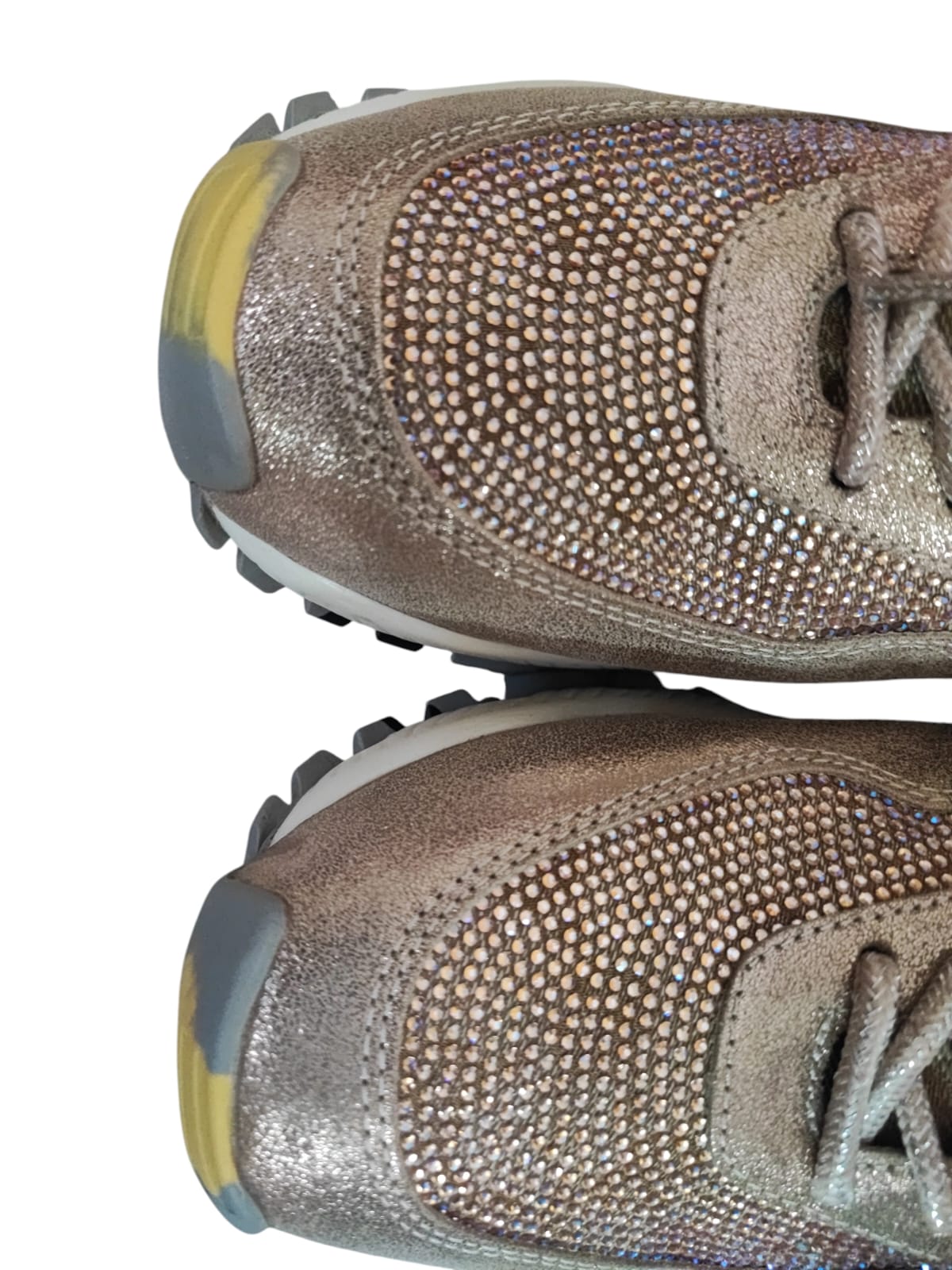 D-134-105 TAUPE/GOLD