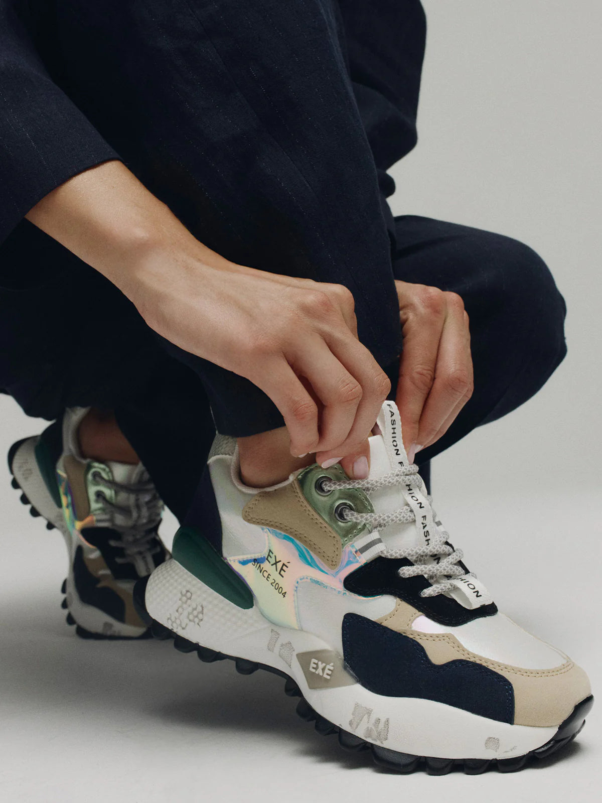 SAPATILHA EXE 19V03-1 BEIGE/BLACK