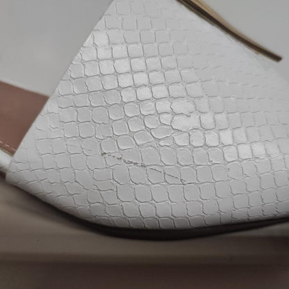 D-KATY 811 - WHITE