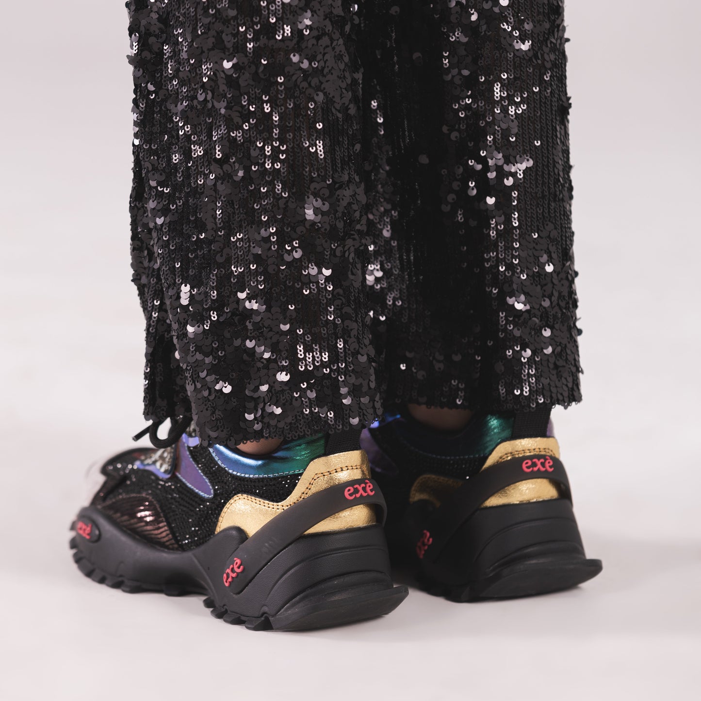 SAPATILHA EXE 4032-1A BLACK/GOLD