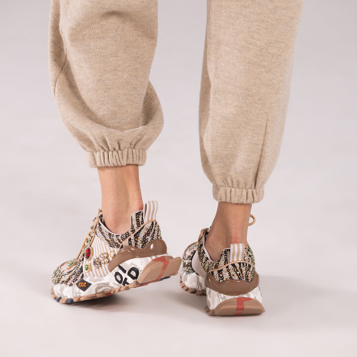 SAPATILHA EXE SY24-6 CAMEL/BLACK