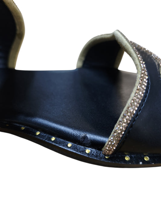 D-A2322-Y01 - BLACK